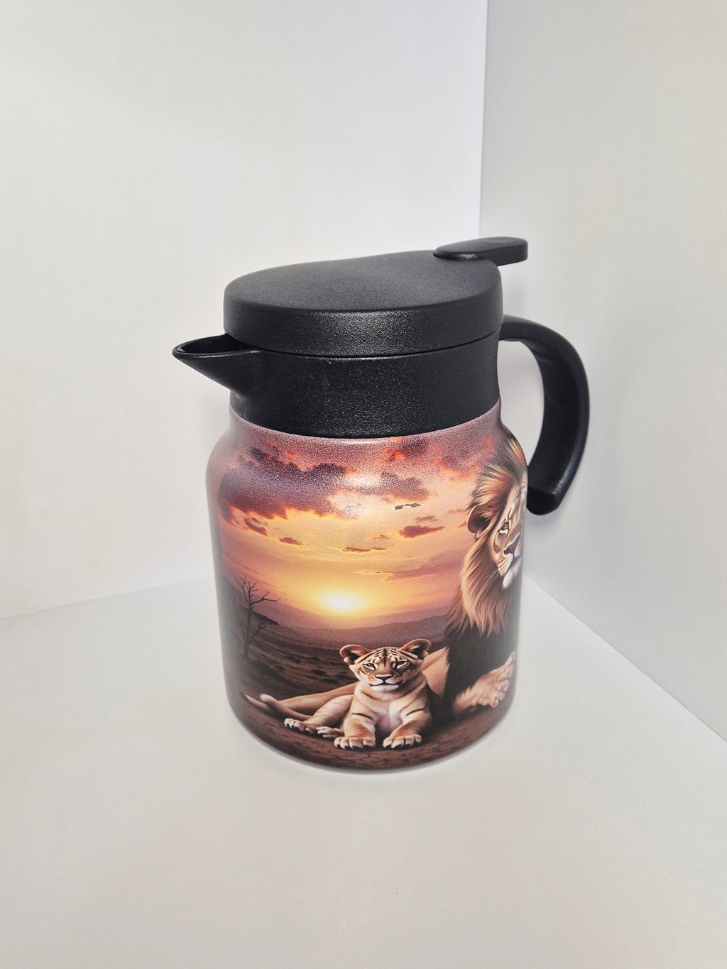 1 Liter Edelstahl Isolierkanne Löwe